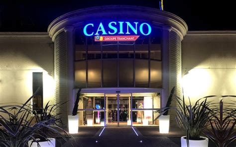  esplanade casino luc sur mer